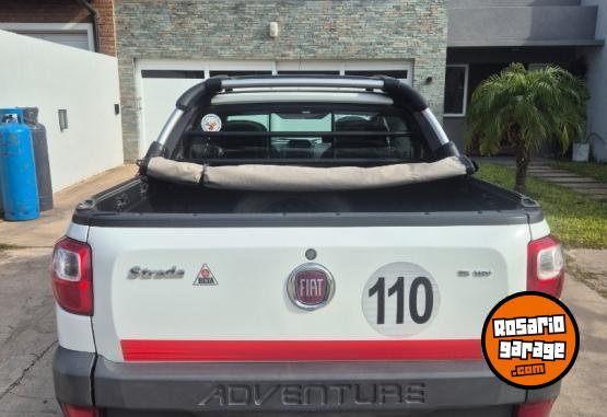 Camionetas - Fiat strada adventure 2016 Nafta 98500Km - En Venta