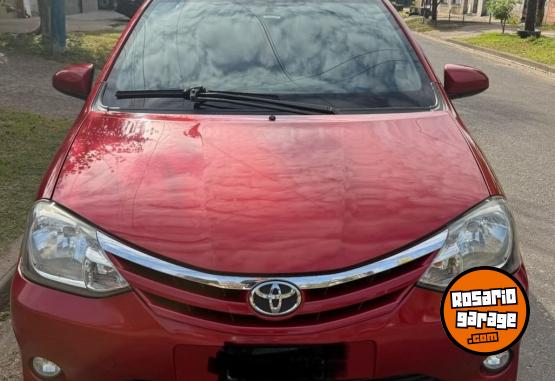 Autos - Toyota Etios xls 2014 Nafta 140000Km - En Venta
