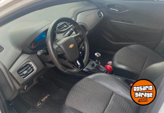 Autos - Chevrolet Onix LTZ 2017 Nafta 75000Km - En Venta