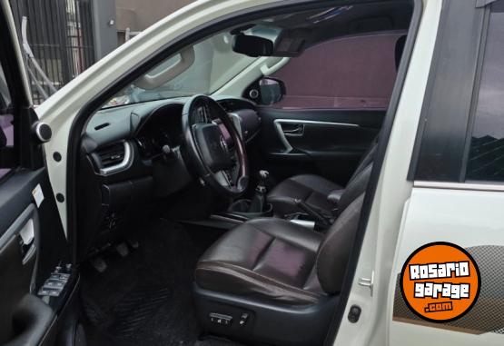 Autos - Toyota Toyota  SW4 2017 Diesel 121600Km - En Venta
