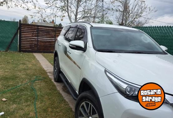 Autos - Toyota Toyota  SW4 2017 Diesel 121600Km - En Venta