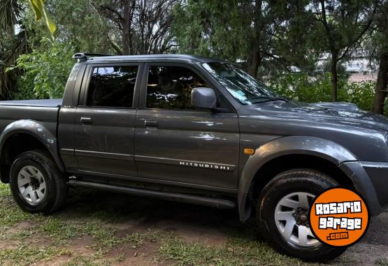 Camionetas - Mitsubishi L200 2005 Diesel 239000Km - En Venta