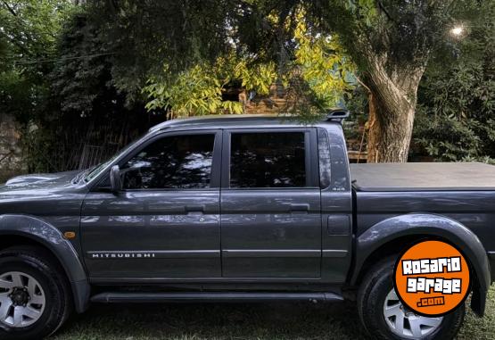 Camionetas - Mitsubishi L200 2005 Diesel 239000Km - En Venta