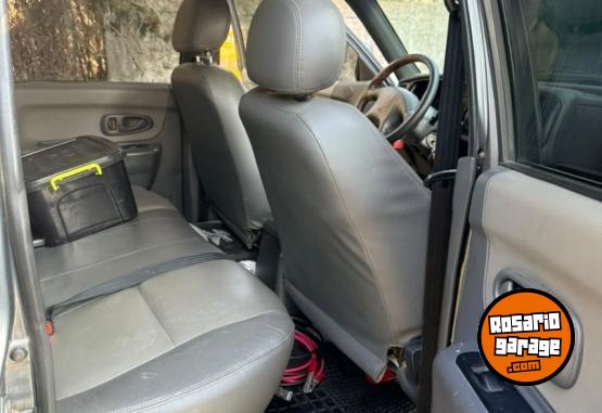 Camionetas - Mitsubishi L200 2005 Diesel 242000Km - En Venta