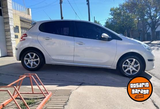 Autos - Peugeot Allure Touchscreen 1.6 2016 Nafta 65000Km - En Venta