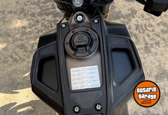Motos - Husqvarna SVARTPILEN 200 2024 Nafta 3400Km - En Venta