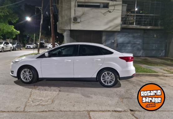 Autos - Ford Focus 2018 Nafta 120000Km - En Venta