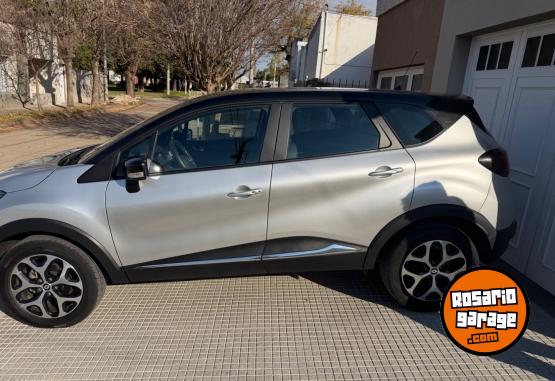 Autos - Renault Captur 2021 Nafta 27000Km - En Venta