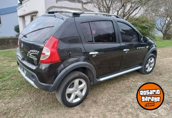 Autos - Renault Sandero Stepway Confort 2011 Nafta 174000Km - En Venta
