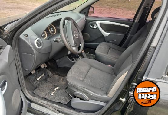 Autos - Renault Sandero Stepway Confort 2011 Nafta 174000Km - En Venta