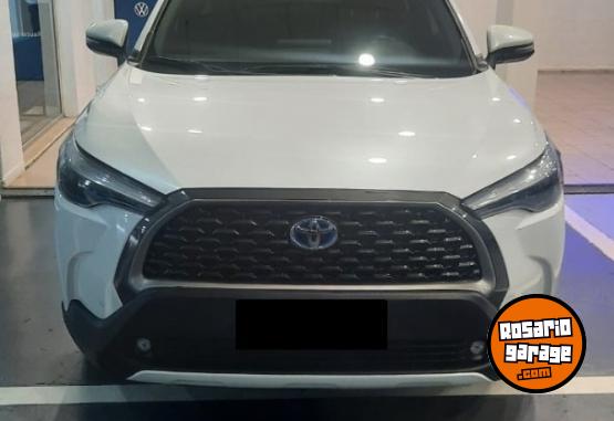 Autos - Toyota COROLLA CROSS 1.8 ECVT 2022 Nafta 68000Km - En Venta