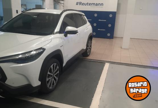 Autos - Toyota COROLLA CROSS 1.8 ECVT 2022 Nafta 68000Km - En Venta