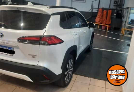 Autos - Toyota COROLLA CROSS 1.8 ECVT 2022 Nafta 68000Km - En Venta
