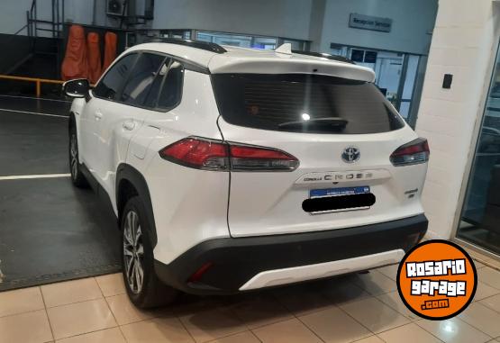 Autos - Toyota COROLLA CROSS 1.8 ECVT 2022 Nafta 68000Km - En Venta