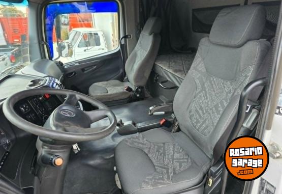 Camiones y Gr�as - VENDO MERCEDES-BENZ AXOR 2035 - En Venta