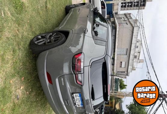 Camionetas - Jeep Compass 2024 Nafta 30000Km - En Venta