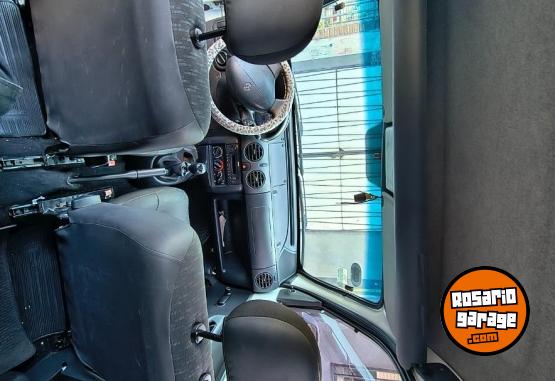 Utilitarios - Renault Kangoo 2015 GNC 168000Km - En Venta