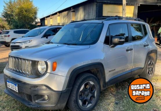 Camionetas - Jeep RENEGADE 2016 Nafta 150000Km - En Venta