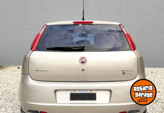 Autos - Fiat Punto ELX 2010 Nafta 135000Km - En Venta