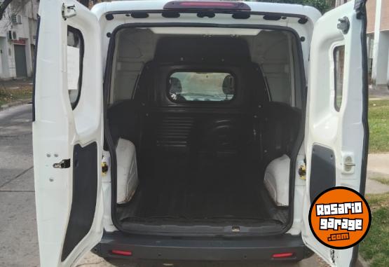 Utilitarios - Fiat Fiorino 2020 Nafta 168000Km - En Venta