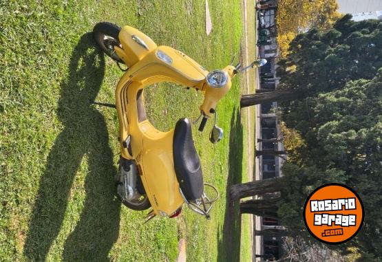 Motos - Vespa VLX 2019 Nafta 1000Km - En Venta