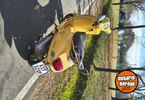 Motos - Vespa VLX 2019 Nafta 1000Km - En Venta