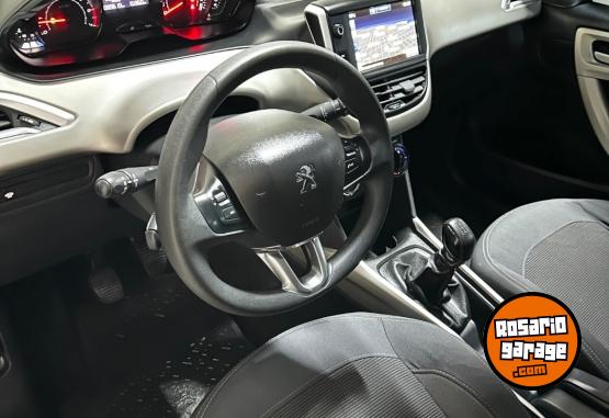 Autos - Peugeot 2008 ALLURE 1.6 2017 Nafta 89000Km - En Venta