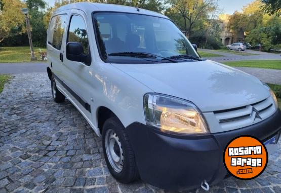 Utilitarios - Citroen Berlingo mixta 1ra mano 2017 Diesel 155000Km - En Venta