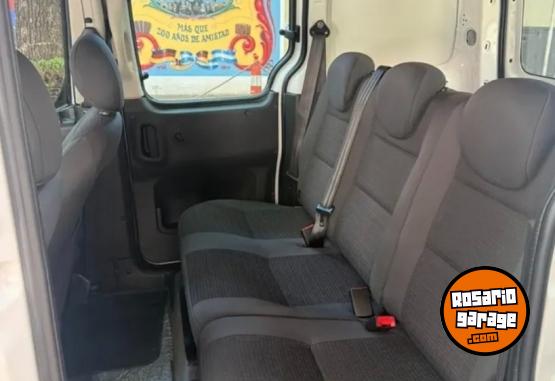 Utilitarios - Citroen Berlingo mixta 1ra mano 2017 Diesel 155000Km - En Venta