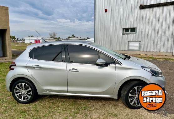 Autos - Peugeot Feline 2018 Nafta 98000Km - En Venta