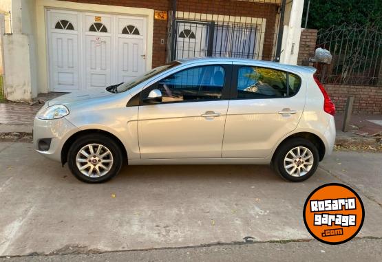 Autos - Fiat Palio attractive 2015 Nafta 120000Km - En Venta