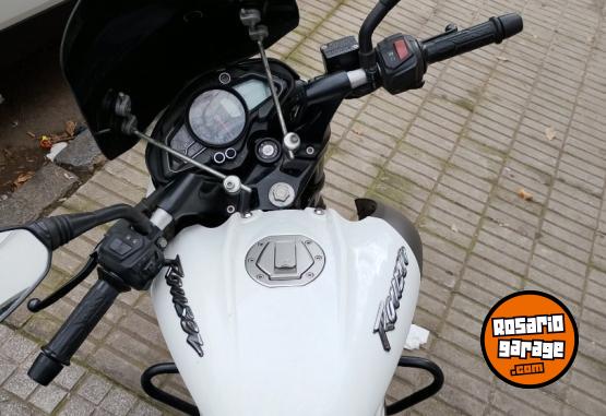 Motos - Bajaj Rouser ns 200 2021 Nafta 15750Km - En Venta