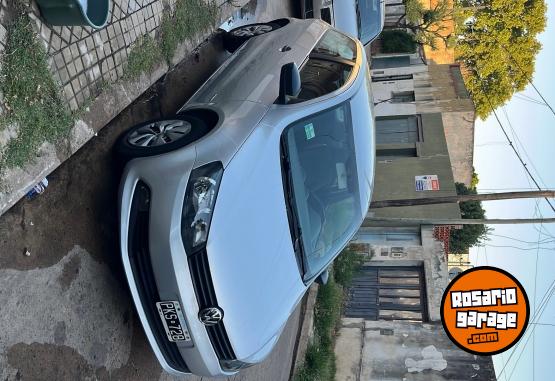 Autos - Volkswagen Gol trend 2015 Nafta 198000Km - En Venta