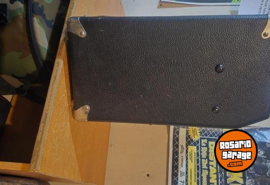 Instrumentos Musicales - Amplificador Guitarra Fender 65R - NO PERMUTO - En Venta