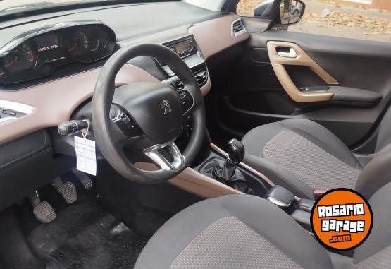 Autos - Peugeot 2008 active 2017 Nafta 90000Km - En Venta