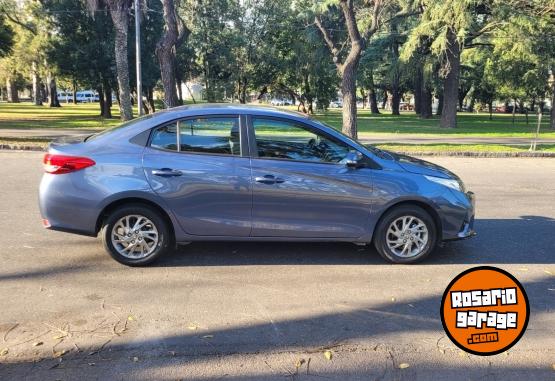 Autos - Toyota YARIS XLS 2022 Nafta 34000Km - En Venta