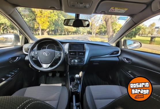Autos - Toyota YARIS XLS 2022 Nafta 34000Km - En Venta