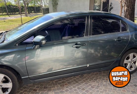 Autos - Honda Civic 2009 Nafta 198000Km - En Venta
