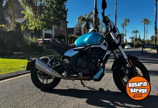 Motos - Voge 500 AC 2023 Nafta 11500Km - En Venta