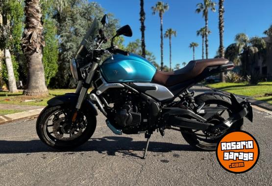 Motos - Voge 500 AC 2023 Nafta 11500Km - En Venta
