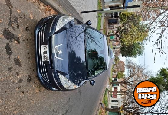 Autos - Peugeot 408 hdi 2015 Diesel 176000Km - En Venta