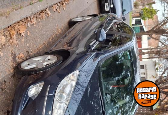 Autos - Peugeot 408 hdi 2015 Diesel 176000Km - En Venta