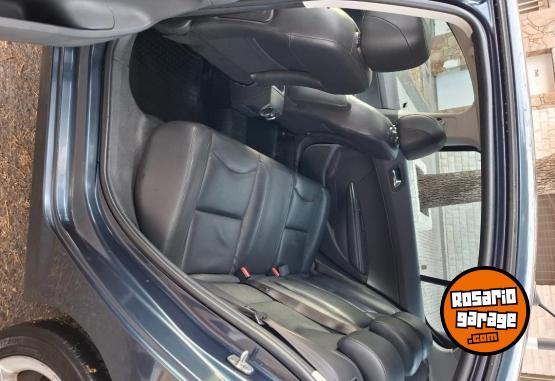 Autos - Peugeot 408 hdi 2015 Diesel 176000Km - En Venta