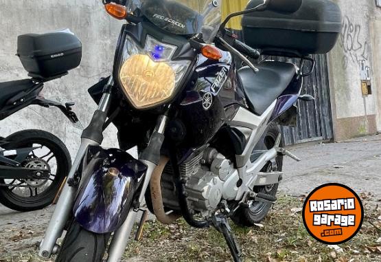 Motos - Yamaha Fazer YS 250 2012 Nafta 60000Km - En Venta