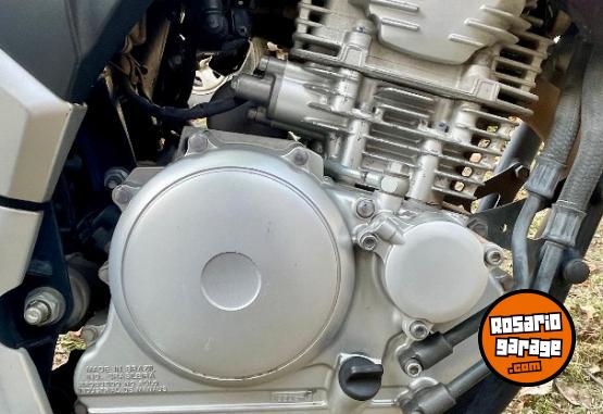 Motos - Yamaha Fazer YS 250 2012 Nafta 60000Km - En Venta