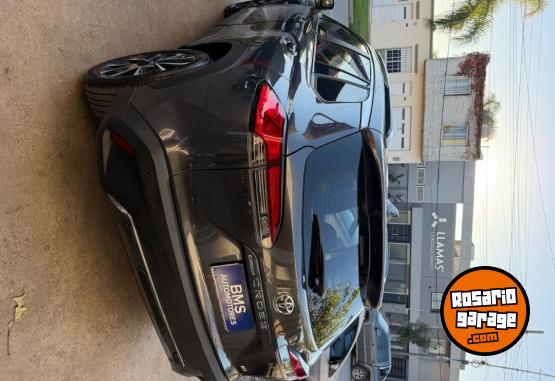 Camionetas - Toyota Corolla Cross Seg 2024 Nafta 30000Km - En Venta