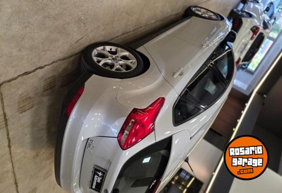 Autos - Ford FOCUS SE PLUS 2.0L 5P MT 2016 Nafta 110000Km - En Venta