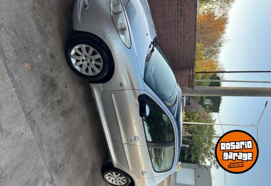 Autos - Peugeot 207 premium 2010 Nafta 153000Km - En Venta