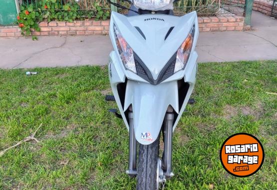 Motos - Honda Wave 2023 Nafta 5300Km - En Venta