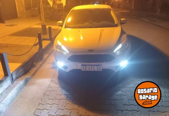 Autos - Ford Focus 2017 Nafta 118000Km - En Venta
